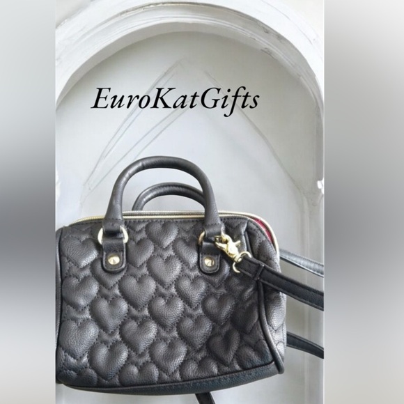 Betsey Johnson Crossbody Satchel Shoulder Purse Bag Strap detaches H7"xW8" - Picture 1 of 10